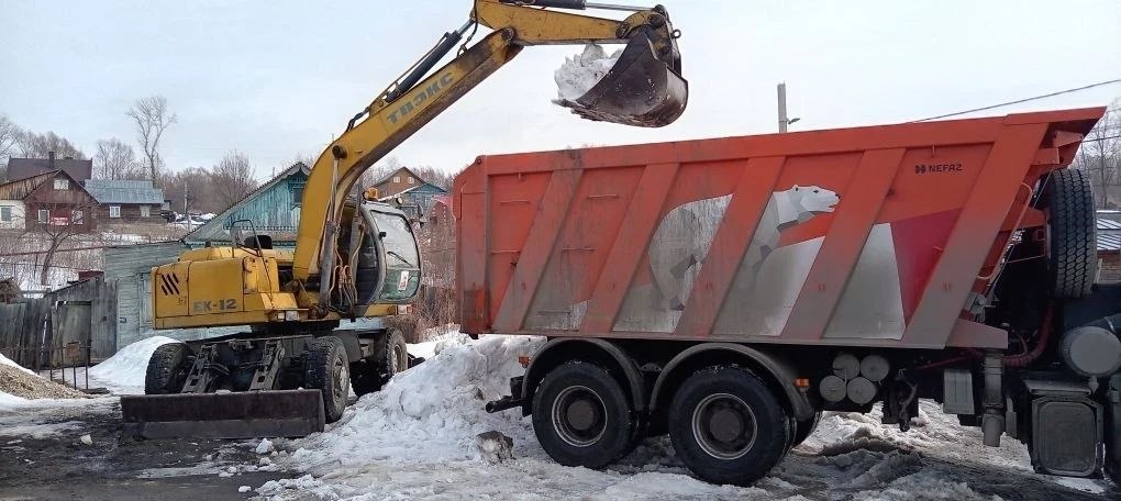 В Ульяновске городские службы после зимы приводят в порядок дорожную инфраструктуру В Ульяновске городские службы после зимы приводят в порядок дорожную инфраструктуру