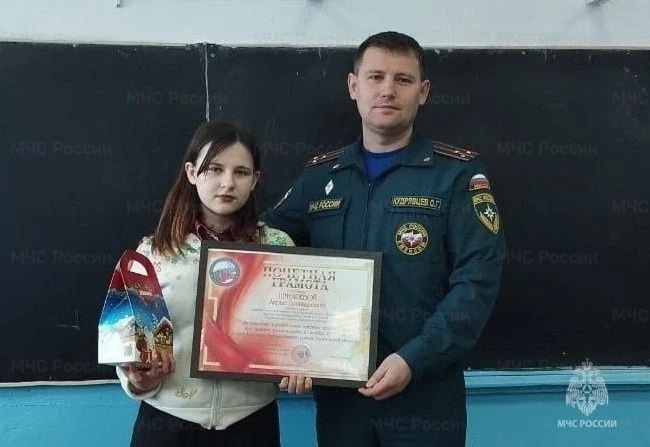 «Комната наполнилась дымом, мы начали задыхаться»: ульяновская школьница спасла себя и брата при пожаре