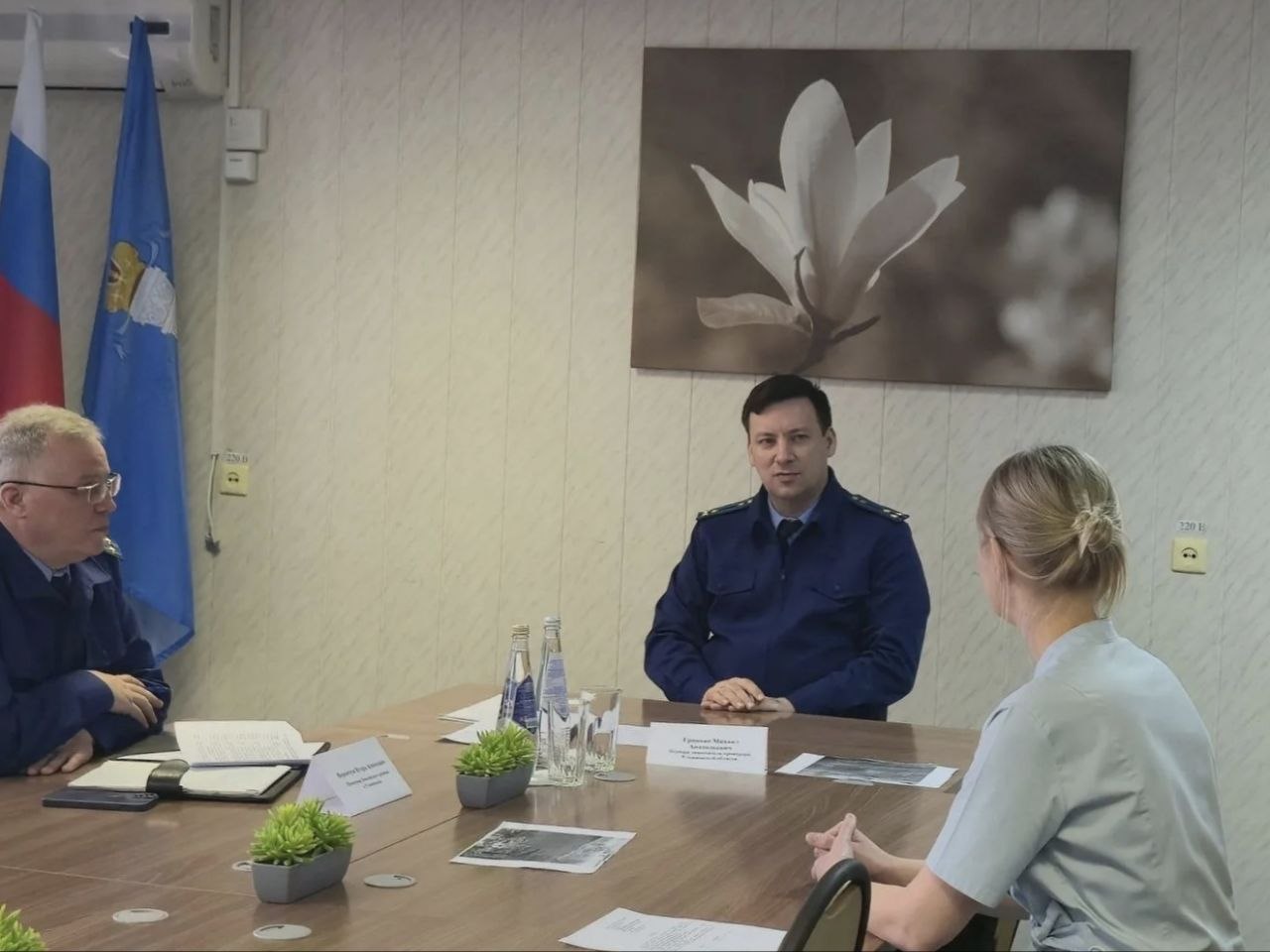 Первый заместитель прокурора Ульяновской области Михаил Гриньке провел личный прием граждан в ОГАУСО "Геронтологический центр "Забота" Первый заместитель прокурора Ульяновской области Михаил Гриньке провел личный прием граждан в ОГАУСО "Геронтологический центр "Забота"