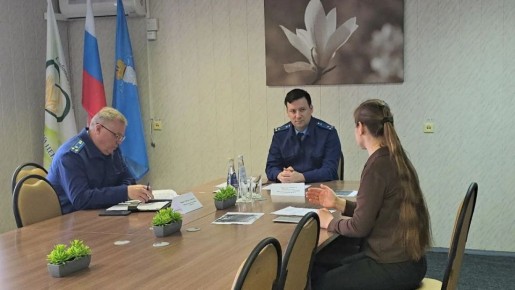 Первый заместитель прокурора Ульяновской области Михаил Гриньке провел личный прием граждан в ОГАУСО "Геронтологический центр "Забота"