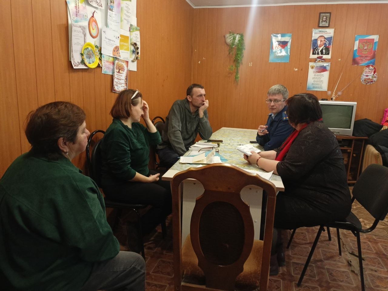 Прокурор Барышского района Киселев И.С. провел прием граждан на базе территориального подразделения Ульяновской областной организации Общероссийской общественной организации инвалидов "Всероссийское Ордена Трудового Красного... Прокурор Барышского района Киселев И.С. провел прием граждан на базе территориального подразделения Ульяновской областной организации Общероссийской общественной организации инвалидов "Всероссийское Ордена Трудового Красного...