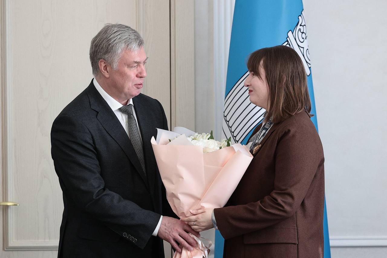 Алексей Русских: Учителем года Ульяновской области стал Андрей Замальдинов — педагог по русскому языку и литературе Первомайской школы Чердаклинского района Алексей Русских: Учителем года Ульяновской области стал Андрей Замальдинов — педагог по русскому языку и литературе Первомайской школы Чердаклинского района