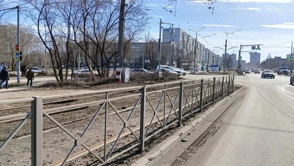 За сутки с улиц Ульяновска вывезли 35 самосвалов смёта За сутки с улиц Ульяновска вывезли 35 самосвалов смёта