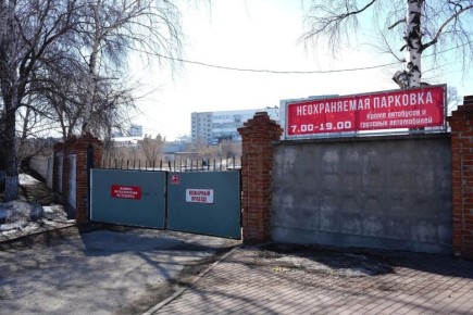 Бесплатная парковка возле Суворовского училища откроется 1 апреля