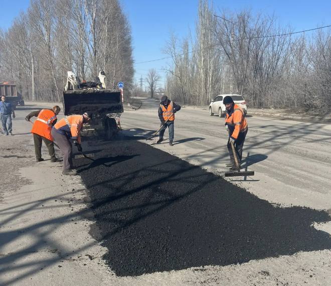 В последний день марта в Ульяновске ремонтировали семь дорог В последний день марта в Ульяновске ремонтировали семь дорог