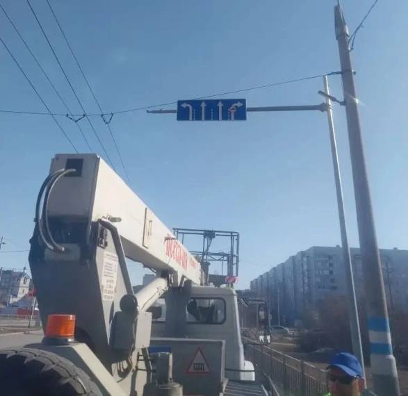 В последний день марта в Ульяновске ремонтировали семь дорог В последний день марта в Ульяновске ремонтировали семь дорог