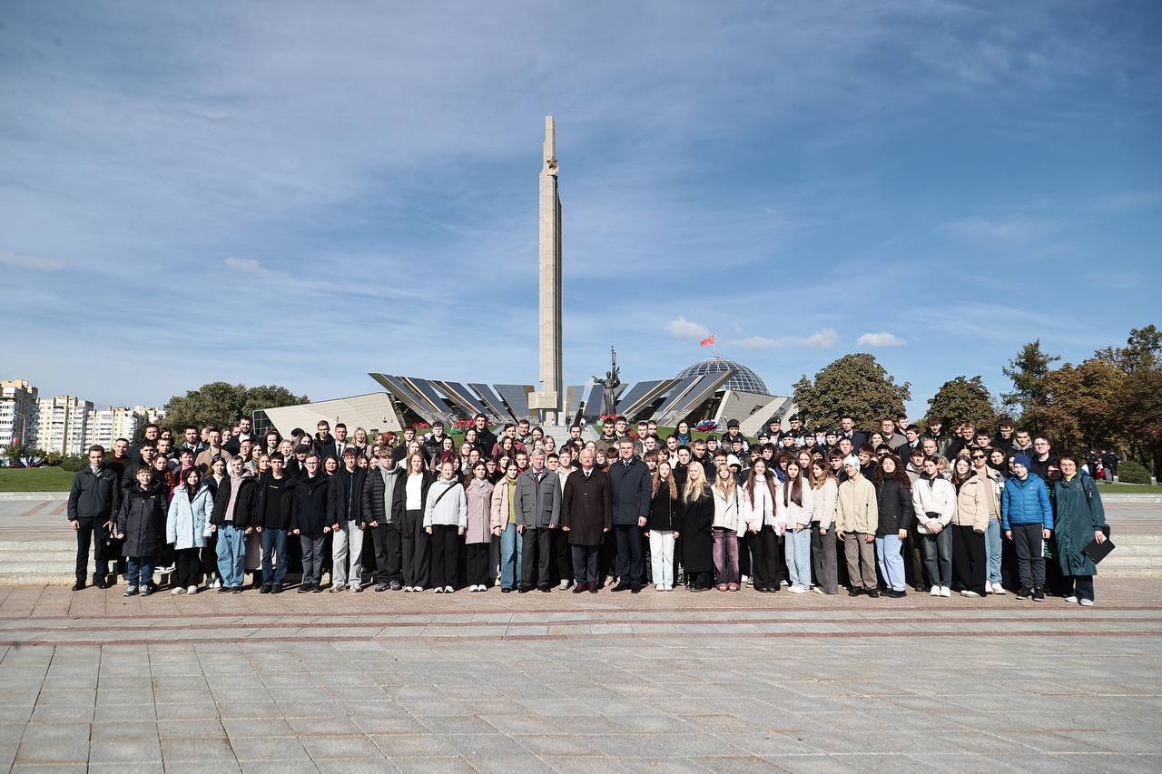 Алексей Русских: Друзья, сегодня День единения народов России и Беларуси Алексей Русских: Друзья, сегодня День единения народов России и Беларуси