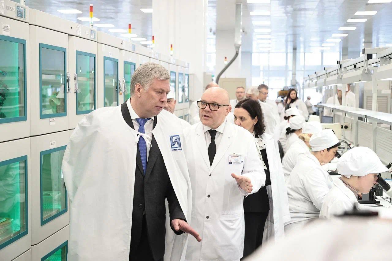 Алексей Русских: Друзья, сегодня День единения народов России и Беларуси Алексей Русских: Друзья, сегодня День единения народов России и Беларуси