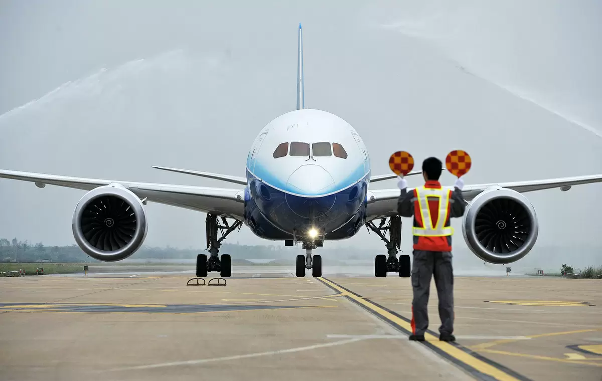 Запрет на рейсы для авиадебоширов: новые меры до трех лет