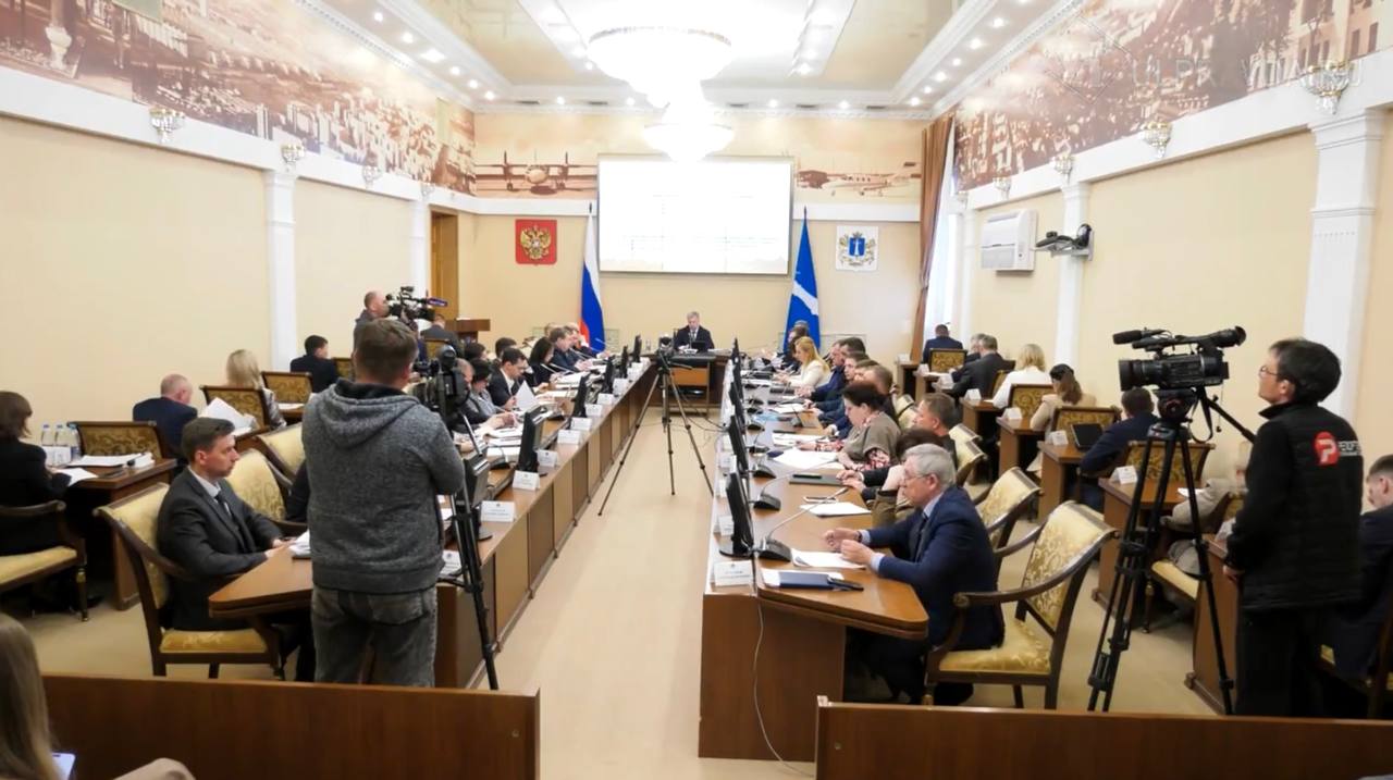 Возможные места затопления, старт весенних полевых работ и цифровые сервисы — три главные темы штаба по комплексному развитию региона в Ульяновской области