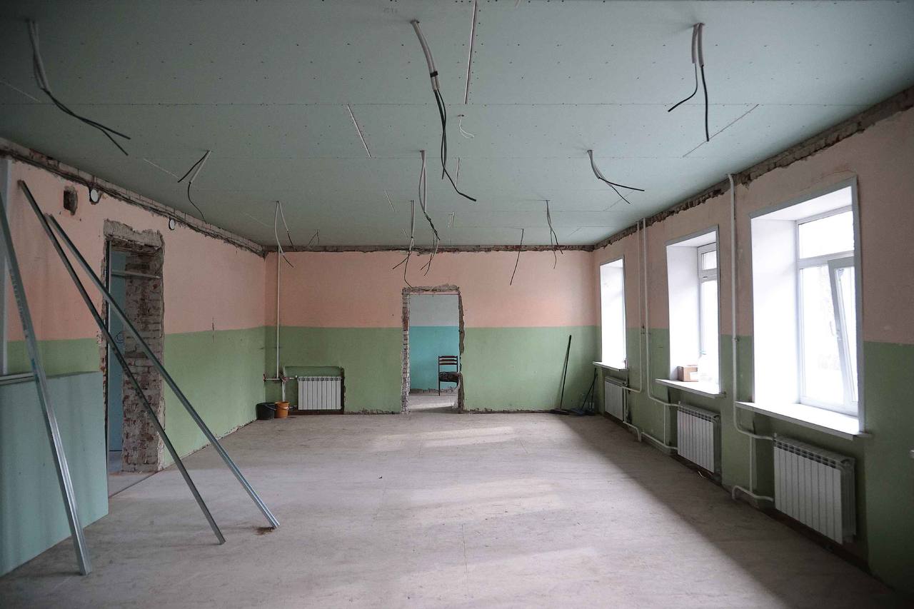 Алексей Русских: В детском саду №123 «Радужка» и школе №49 Ульяновска продолжаем капремонт Алексей Русских: В детском саду №123 «Радужка» и школе №49 Ульяновска продолжаем капремонт