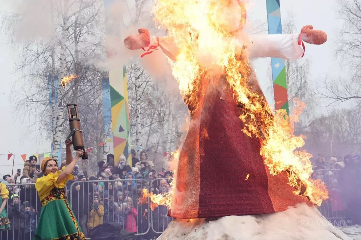 Масленица: Проводы зимы под блинным дождем