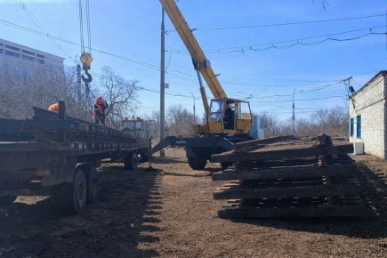 На «Дамбе» проходит ремонт трамвайных путей