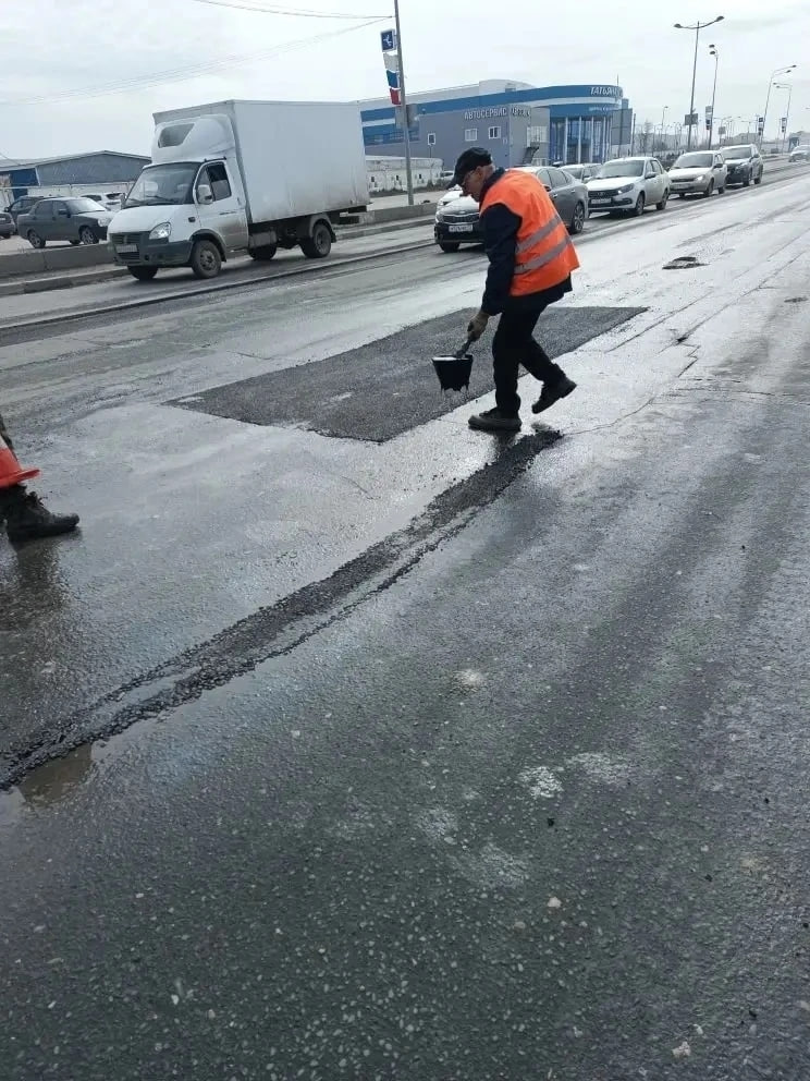 Ульяновские дорожники приступили к ремонту дорог струйно-инъекционным методом Ульяновские дорожники приступили к ремонту дорог струйно-инъекционным методом
