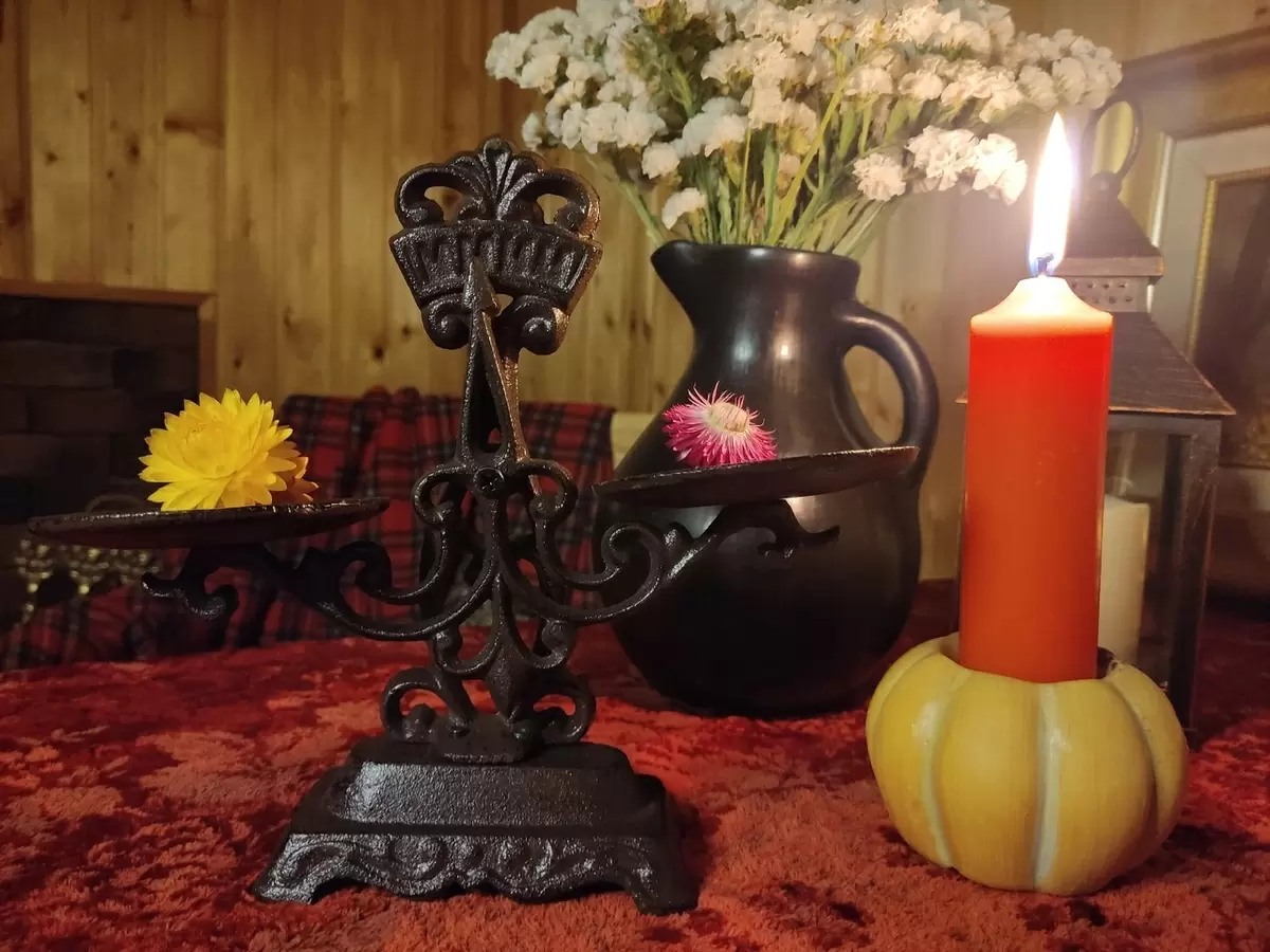 Чугунные изделия в уникальном дачном декоре