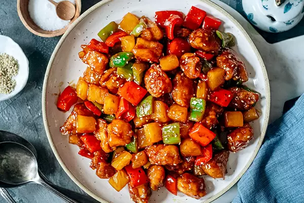 Насладитесь летним вкусом: курица с ананасом за 30 минут