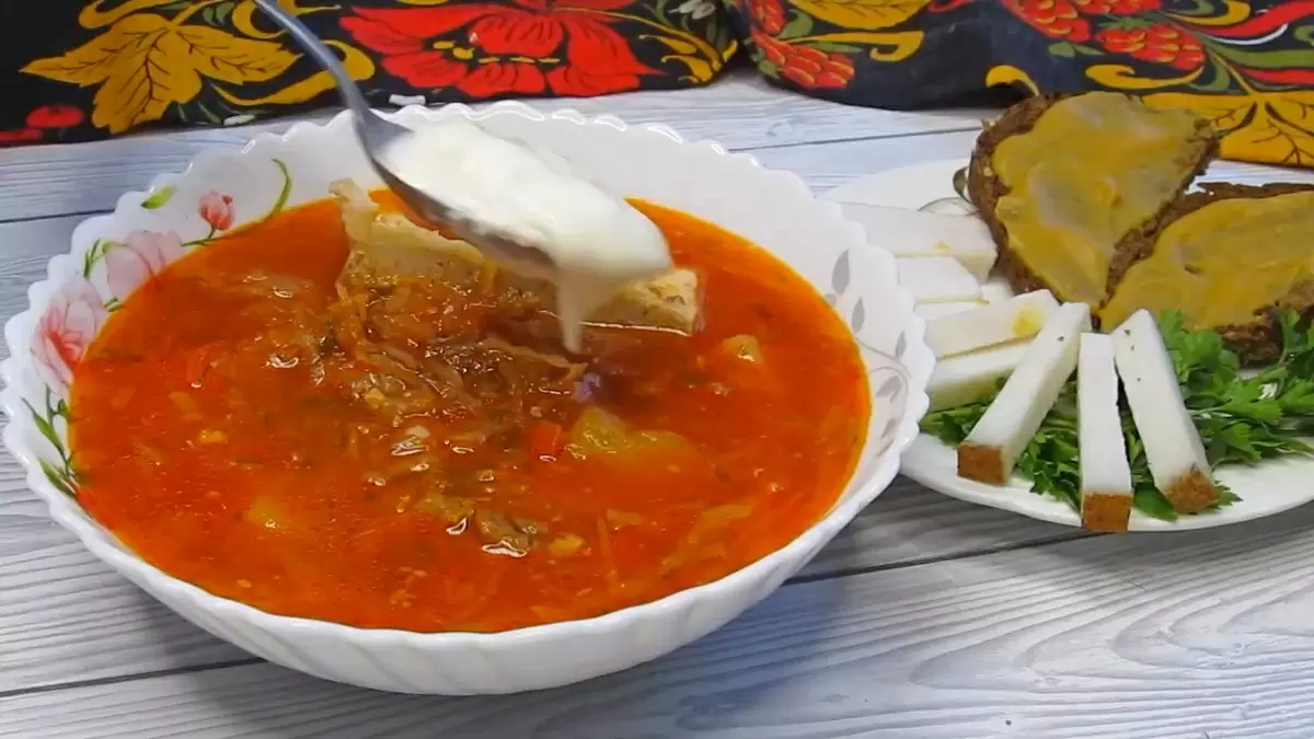 Борщ на грани магии: секреты непревзойденного вкуса и домашней горчицы