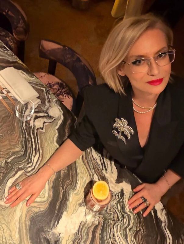 ������� ��������� ����������� �������� #KhromRocks � ���������� Novikov Group