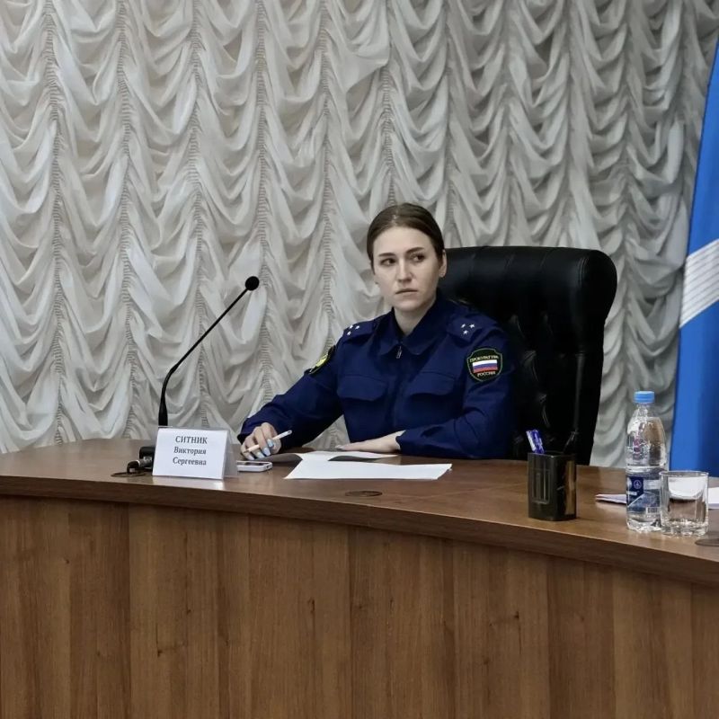 123 Старший помощник прокурора Железнодорожного района г. Ульяновска Ситник В.С. приняла участие в заседании рабочей группы межведомственной комиссии Ульяновской области по противодействию нелегальной занятости на территории... 123 Старший помощник прокурора Железнодорожного района г. Ульяновска Ситник В.С. приняла участие в заседании рабочей группы межведомственной комиссии Ульяновской области по противодействию нелегальной занятости на территории...