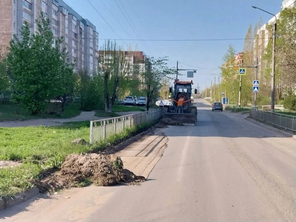 В Ульяновске за минувшие сутки отремонтировали 17 участков улиц на площади 1400 кв. м В Ульяновске за минувшие сутки отремонтировали 17 участков улиц на площади 1400 кв. м