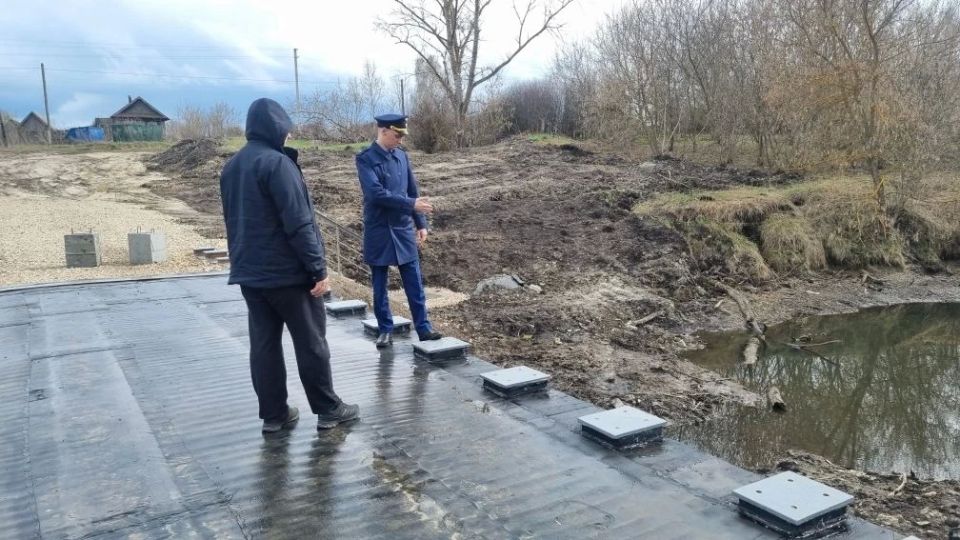 Прокуратура Вешкаймского района проводит проверку исполнения законодательства о контрактной системе в сфере закупок товаров, работ, услуг для обеспечения государственных и муниципальных нужд Прокуратура Вешкаймского района проводит проверку исполнения законодательства о контрактной системе в сфере закупок товаров, работ, услуг для обеспечения государственных и муниципальных нужд