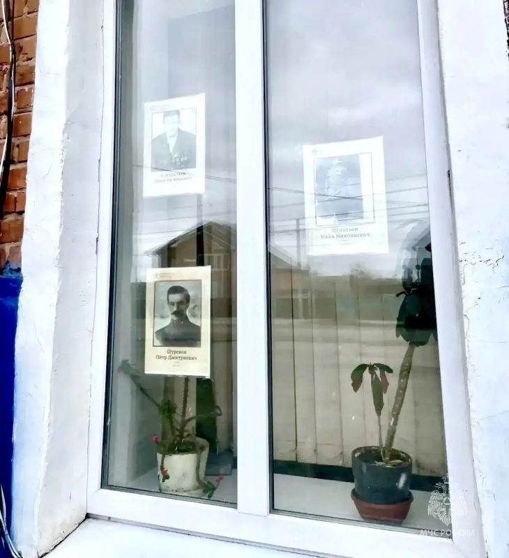 Спасибо за Победу! Сотрудники МЧС России бережно хранят память о подвиге героев Спасибо за Победу! Сотрудники МЧС России бережно хранят память о подвиге героев