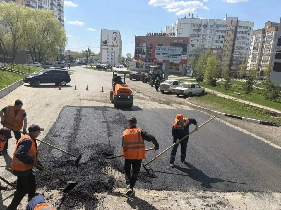 В Ульяновске за минувшие сутки отремонтировали 17 участков улиц на площади 1400 кв. м
