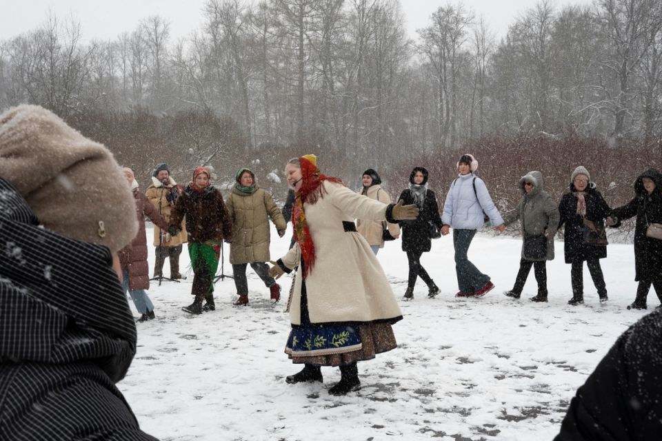 Масленица на Елагином: Праздник с огоньком и веселыми моментами