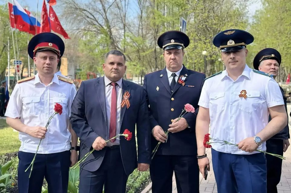 Засвияжские полицейские поддержали акцию «С нами Победа» Засвияжские полицейские поддержали акцию «С нами Победа»