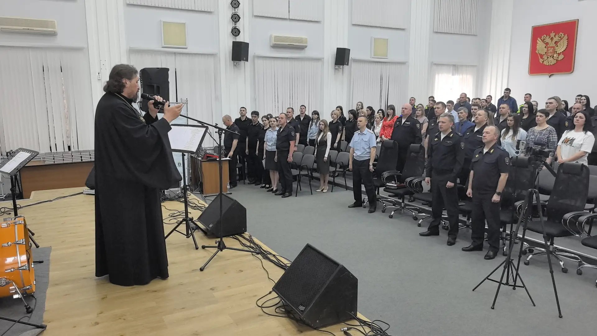 Для ульяновских полицейских прошла встреча с настоятелем прихода храма во имя Космы и Дамиана протоиереем Олегом Кропочевым Для ульяновских полицейских прошла встреча с настоятелем прихода храма во имя Космы и Дамиана протоиереем Олегом Кропочевым