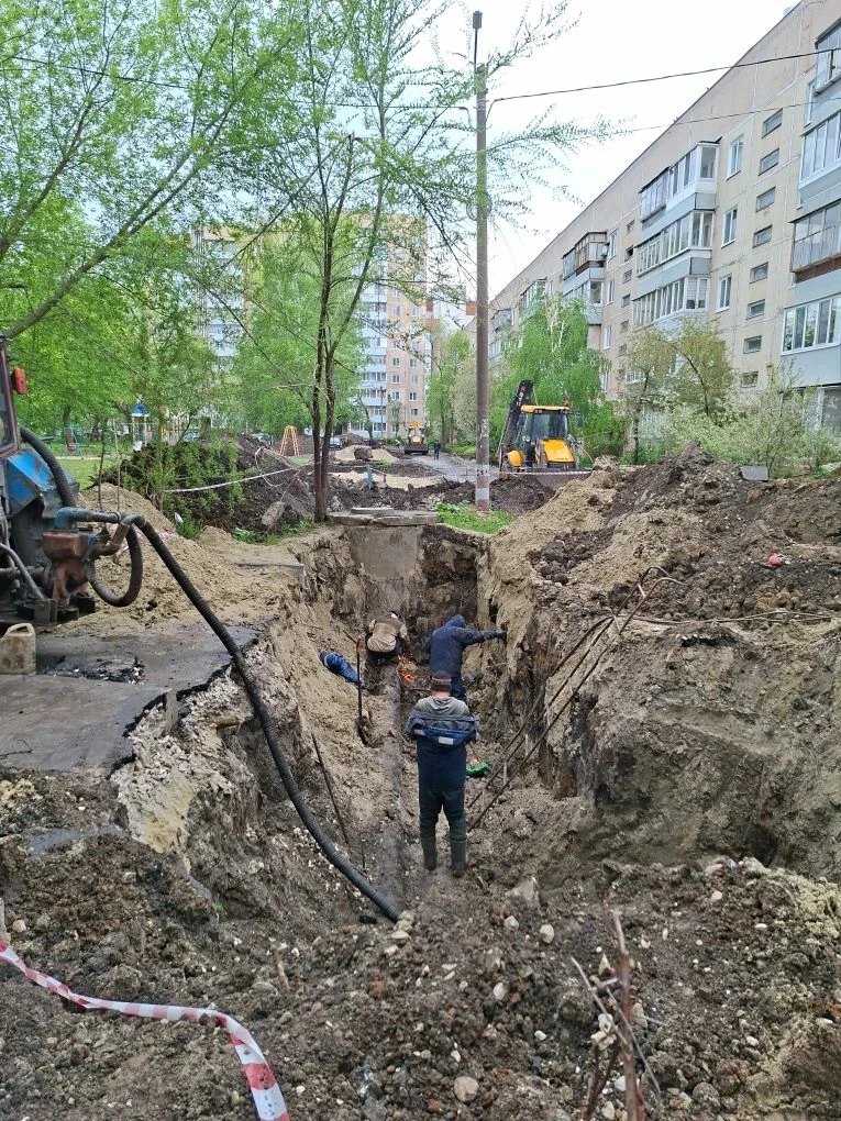 Специалисты предприятия приступили к замене участка квартального водопровода в Засвияжском районе Специалисты предприятия приступили к замене участка квартального водопровода в Засвияжском районе