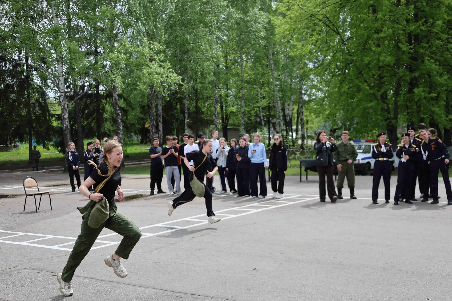 Начальник УМВД России по Ульяновской области наградил победителей военно-спортивных игр среди школьников Начальник УМВД России по Ульяновской области наградил победителей военно-спортивных игр среди школьников