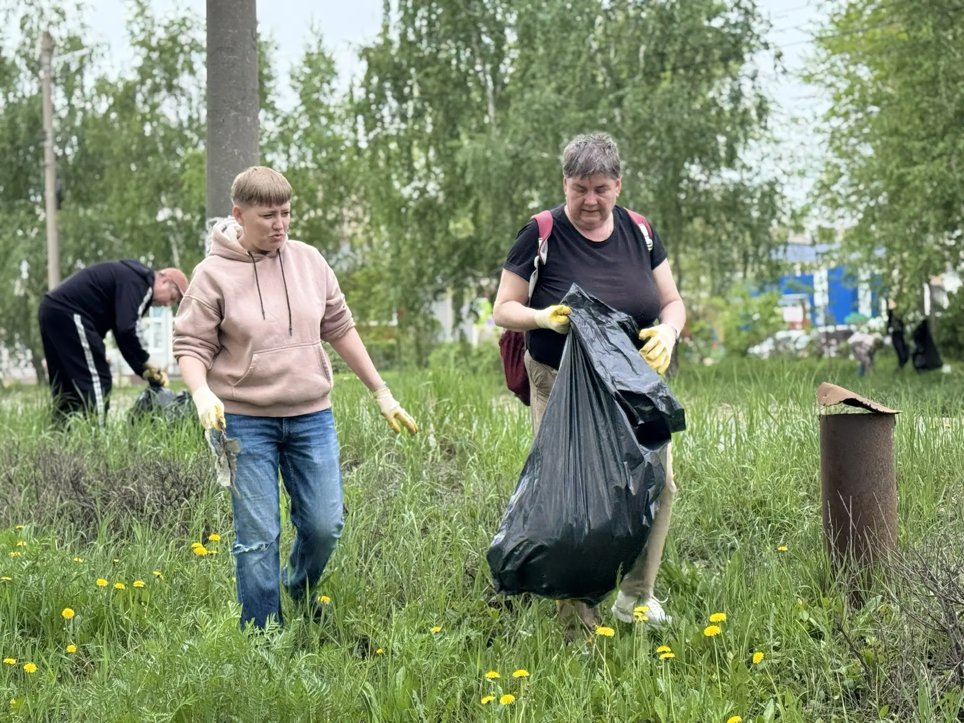 Традиционная санитарная пятница в Засвияжском районе! Традиционная санитарная пятница в Засвияжском районе!