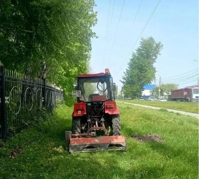 В Ульяновске из-за жары усилили помывку дорог и тротуаров В Ульяновске из-за жары усилили помывку дорог и тротуаров