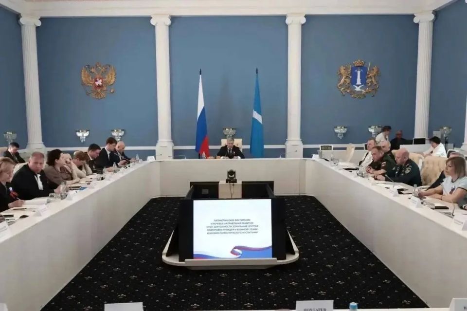 Олег Кириллов принял участие в заседании оргкомитета по патриотическому воспитанию граждан России под председательством главы региона