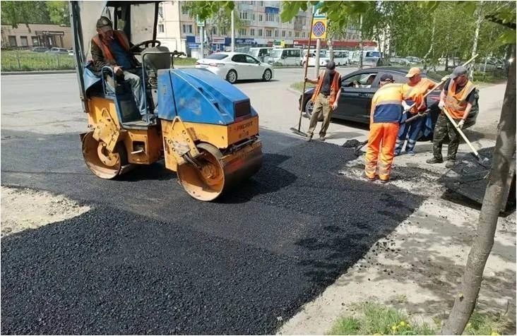 В Ульяновске из-за жары усилили помывку дорог и тротуаров В Ульяновске из-за жары усилили помывку дорог и тротуаров