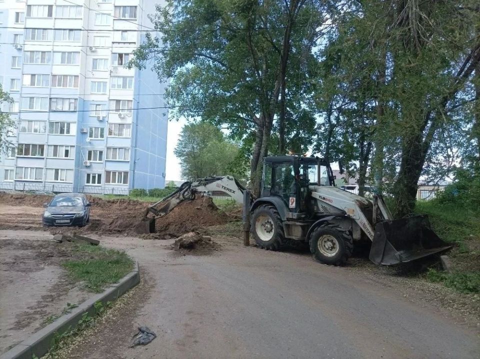 За сутки в Ульяновске отремонтировали участки 13-ти улиц За сутки в Ульяновске отремонтировали участки 13-ти улиц