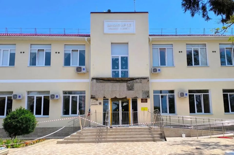 Прокуратура опубликовала фото школы, где сегодня пострадали дети