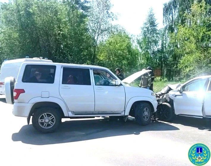 Утром 21 мая на проспекте Генерала Маргелова в Ульяновске столкнулись две легковушки