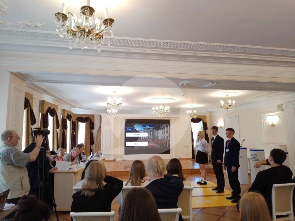 В Ульяновском областном краеведческом музее имени И.А. Гончарова проходит финал 13-го сезона регионального этапа олимпиады школьников «Умницы и умники» В Ульяновском областном краеведческом музее имени И.А. Гончарова проходит финал 13-го сезона регионального этапа олимпиады школьников «Умницы и умники»