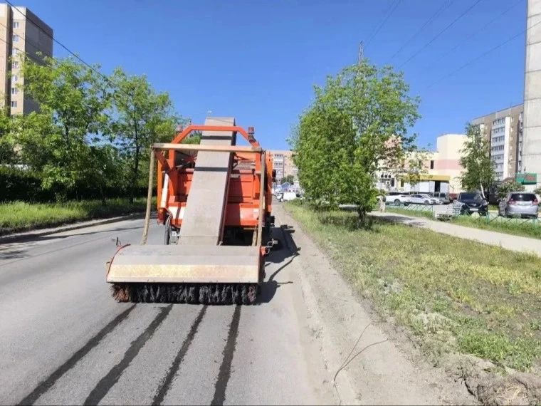 За выходные в Ульяновске отремонтировали 13 участков дорог За выходные в Ульяновске отремонтировали 13 участков дорог