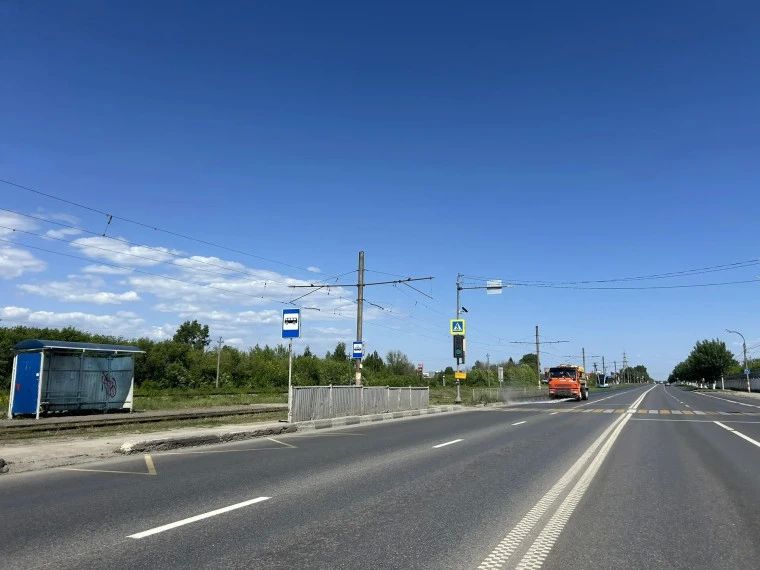 За выходные в Ульяновске отремонтировали 13 участков дорог За выходные в Ульяновске отремонтировали 13 участков дорог