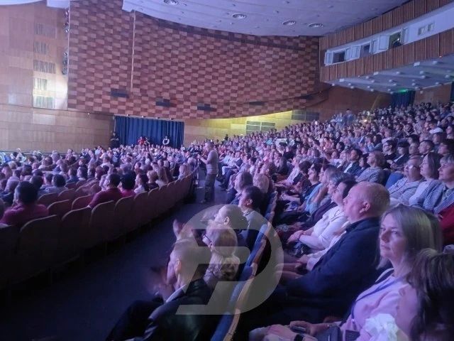 В Ульяновске прошла церемония открытия международного фестиваля кино- и телепрограмм для семейного просмотра имени В.М. Леонтьевой «От всей души» В Ульяновске прошла церемония открытия международного фестиваля кино- и телепрограмм для семейного просмотра имени В.М. Леонтьевой «От всей души»