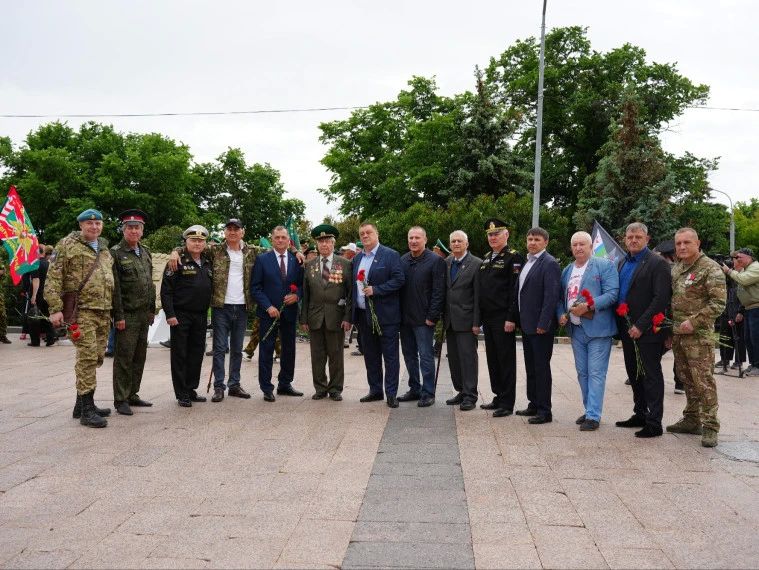 Ульяновск отмечает День пограничника Ульяновск отмечает День пограничника