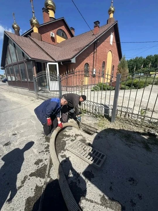 Асфальтирование дорог, покос травы и прочистка ливнёвок: какие работы по содержанию территорий проводили службы городского хозяйства Асфальтирование дорог, покос травы и прочистка ливнёвок: какие работы по содержанию территорий проводили службы городского хозяйства