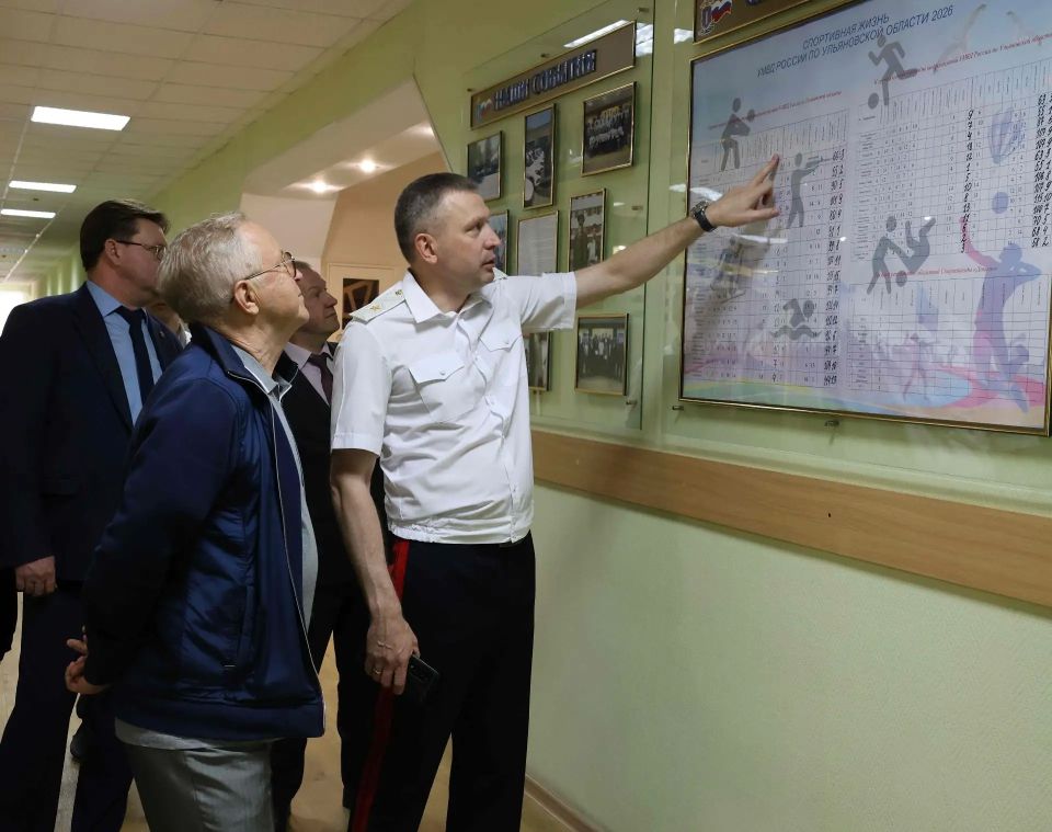 В УМВД России по Ульяновской области прошла творческая встреча с кинопродюсером Юрием Обуховым В УМВД России по Ульяновской области прошла творческая встреча с кинопродюсером Юрием Обуховым
