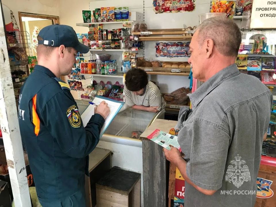 Безопасное лето: противопожарные инструктажи проходят в жилом секторе Безопасное лето: противопожарные инструктажи проходят в жилом секторе