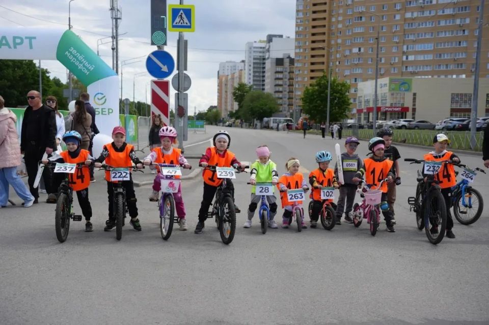 В Заволжском районе Ульяновска прошёл спортивный праздник В Заволжском районе Ульяновска прошёл спортивный праздник
