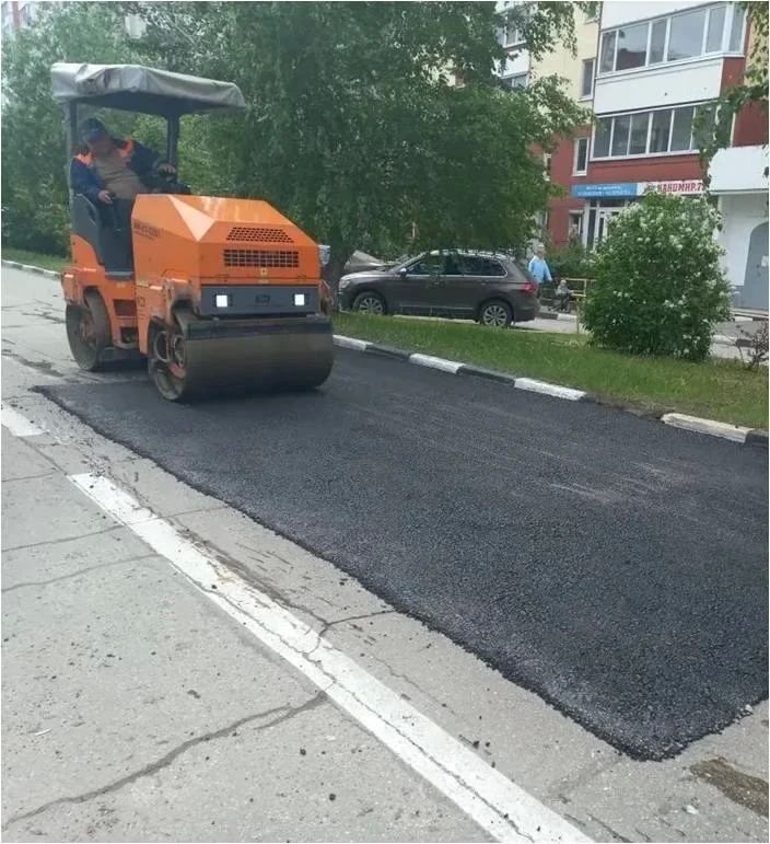В выходные в Ульяновске продолжился ремонт дорог, покос травы и вывоз смёта В выходные в Ульяновске продолжился ремонт дорог, покос травы и вывоз смёта