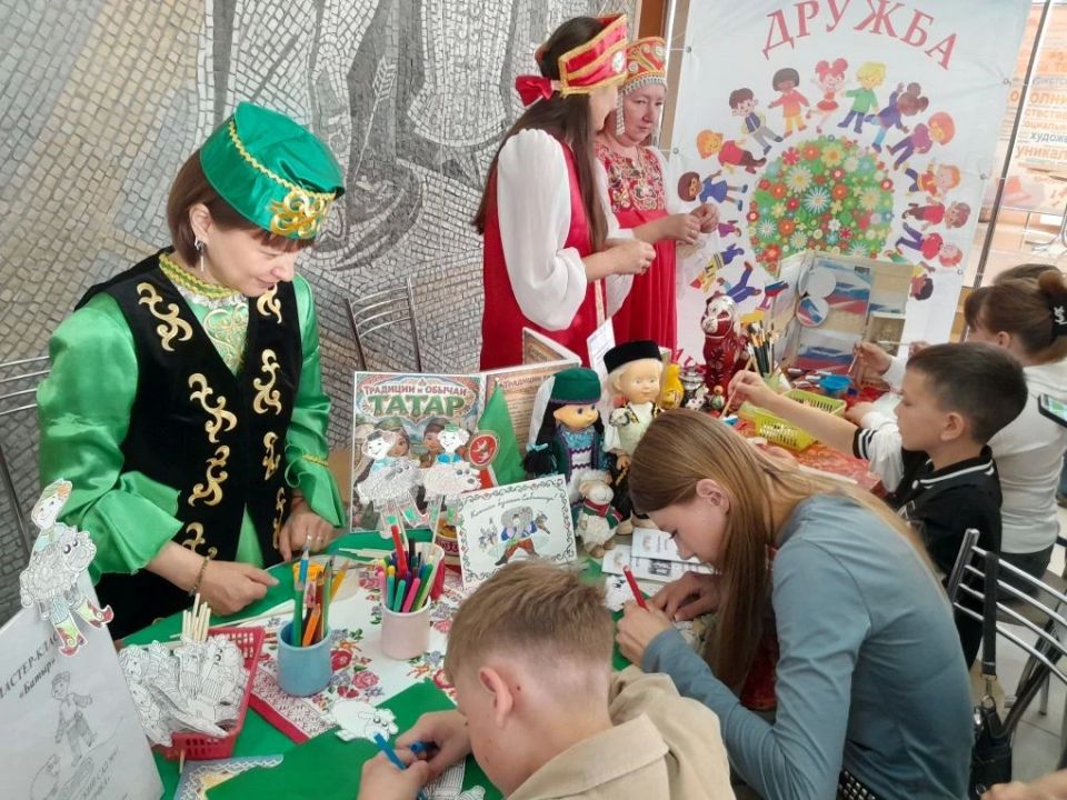 Свыше 600 тематических мероприятий, посвящённых Международному дню защиты детей, прошли в Ульяновской области Свыше 600 тематических мероприятий, посвящённых Международному дню защиты детей, прошли в Ульяновской области